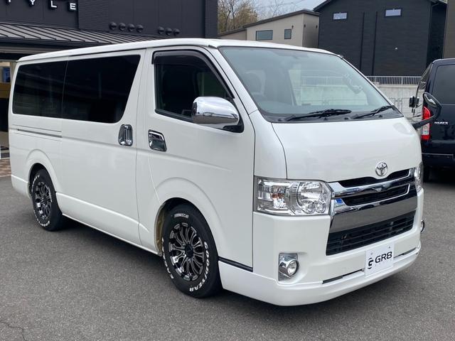 ハイエースバン ロングスーパーＧＬ　ローダウン／コブラエアロ／社外アルミ／ＧＲ８シートカバー／ナビＴＶ／ＥＴＣ車載器／フリップダウンモニター／ＬＥＤテールランプ／スマートキー＆プッシュスタート／ＡＣ１００Ｖ電源／ＬＥＤヘッドライト（9枚目）