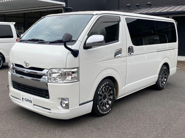 ハイエースバン ロングスーパーＧＬ　ローダウン／コブラエアロ／社外アルミ／ＧＲ８シートカバー／ナビＴＶ／ＥＴＣ車載器／フリップダウンモニター／ＬＥＤテールランプ／スマートキー＆プッシュスタート／ＡＣ１００Ｖ電源／ＬＥＤヘッドライト（10枚目）