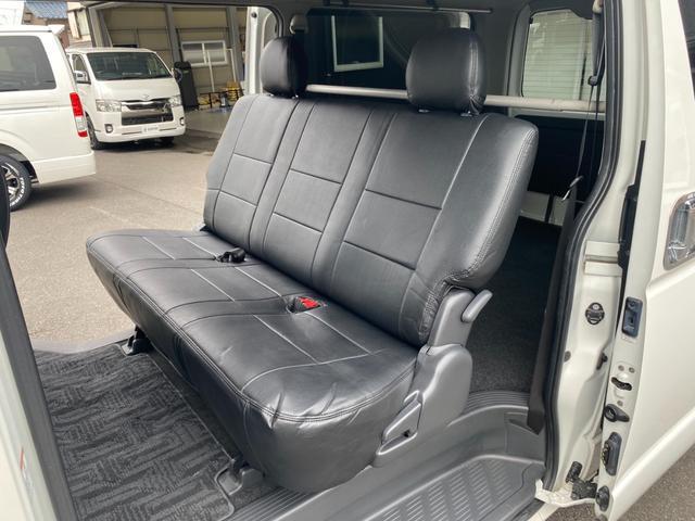 ハイエースバン ロングスーパーＧＬ　ローダウン／コブラエアロ／社外アルミ／ＧＲ８シートカバー／ナビＴＶ／ＥＴＣ車載器／フリップダウンモニター／ＬＥＤテールランプ／スマートキー＆プッシュスタート／ＡＣ１００Ｖ電源／ＬＥＤヘッドライト（48枚目）