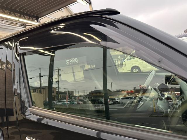 ハイエースバン スーパーGL ダークプライムII ナビTV/Bカメラ/パワスラ/ベッドキット/GR8オリジナルセンターコンソール/LEDヘッドライト/スマートキー(28枚目)