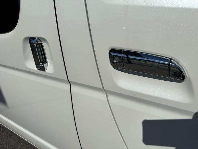 ハイエースバン スーパーGL ダークプライムII BIG-Xナビ/全方位カメラ/デジタルインナミラー/両側パワスラ/ベッドキット/GR8コンソール/天吊りモニター(32枚目)