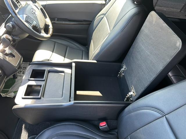 ハイエースバン スーパーGL ダークプライムII BIG-Xナビ/全方位カメラ/デジタルインナミラー/両側パワスラ/ベッドキット/GR8コンソール/天吊りモニター(54枚目)