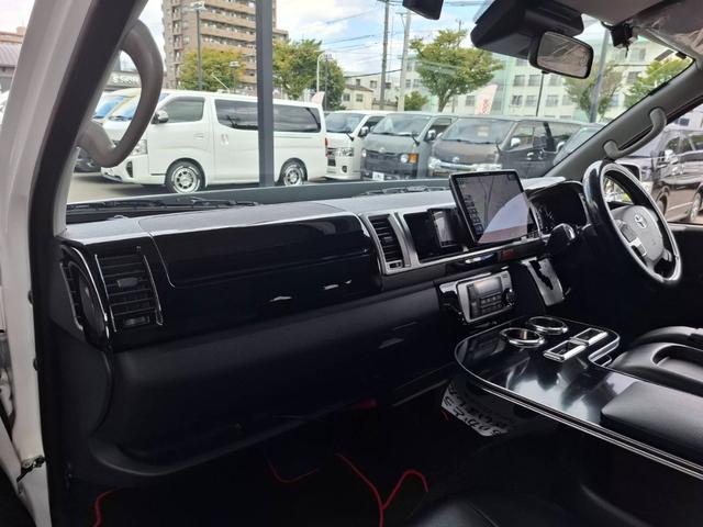 ハイエースワゴン GL 4WD/BIG-Xナビ/Bカメラ/天吊りモニタ/4列10人乗/社外アルミ/スマートキー/パワスラ/ベッドキット(44枚目)