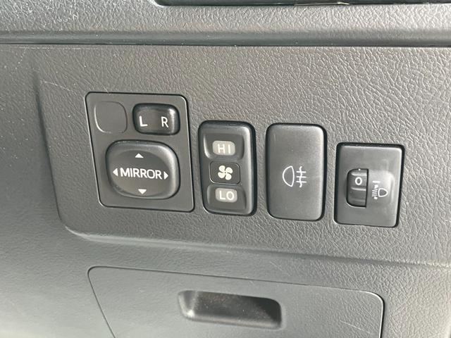 タウンエースバン GL アルトピアーノキャンパー/10inディスプレイオーディオ/ETC/バックモニター/キーレスエントリー/ネッドキット/サブバッテリー/外部電源/社外アルミ/テーブル/Wエアバック/両側スライドドア(18枚目)