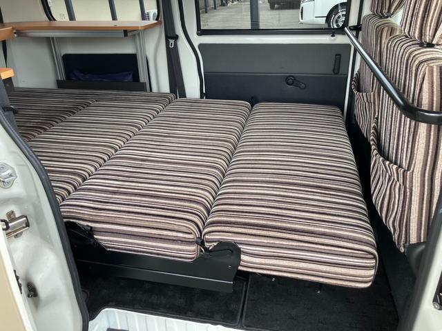 タウンエースバン GL アルトピアーノキャンパー/10inディスプレイオーディオ/ETC/バックモニター/キーレスエントリー/ネッドキット/サブバッテリー/外部電源/社外アルミ/テーブル/Wエアバック/両側スライドドア(51枚目)