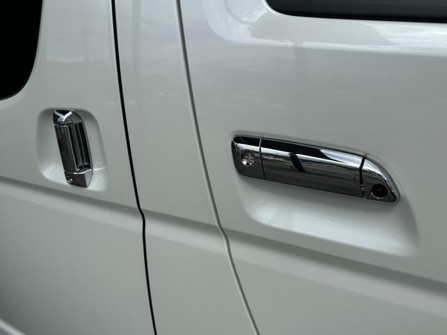 TOYOTA HIACE VAN LONG SUPER GL DARK PRIME S