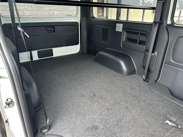 TOYOTA HIACE VAN LONG SUPER GL DARK PRIME S