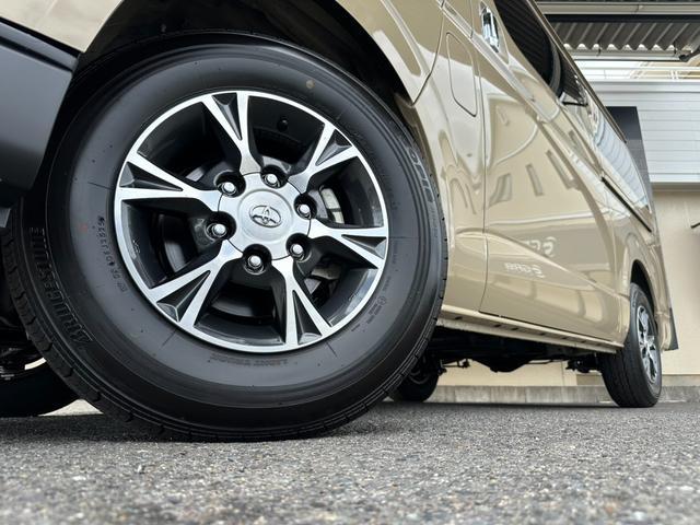 ハイエースバン ロングスーパーGL アースカラーパッケージ/パノラミックビューモニタ/デジタルインナーミラー/両側パワースライドドア/スマートキー&プッシュスタート/LEDヘッドライト/トヨタセーフティセンス/純正オプションアルミ(2枚目)