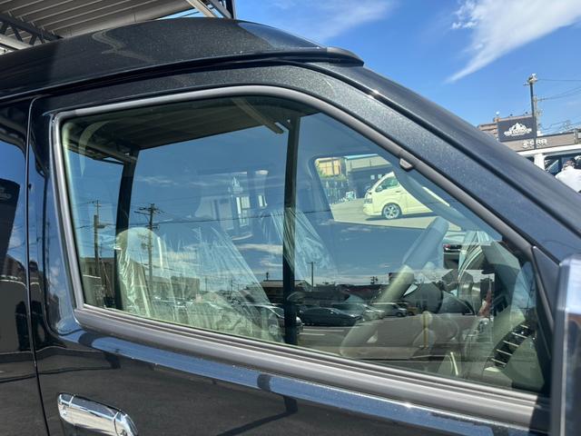 ハイエースワゴン GL 登録済未使用/4列10人乗り/全方位カメラ/スマートキ&プッシュS/パワスラ/セーフティーセンス/デジタルミラー(28枚目)
