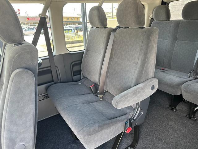 ハイエースワゴン GL 登録済未使用/4列10人乗り/全方位カメラ/スマートキ&プッシュS/パワスラ/セーフティーセンス/デジタルミラー(52枚目)