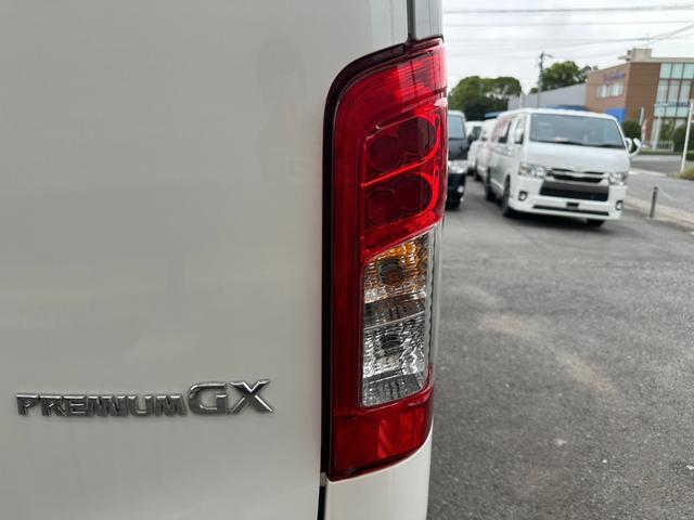 キャラバン ロンググランドプレミアムGX ナビTV/アラウンドビューモニター/インテリジェントルームミラー/フリップダウンモニター/片側パワースライドドア/LEDヘッドライト/スマートキー&プッシュスタート/ベッドキット/コーナーソナー(39枚目)
