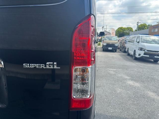 ハイエースバン スーパーGL ダークプライム GR8センターコンソール/ナビTV/バックカメラ/フリップダウンモニター/両側パワスラ/社外アルミ/ベッドキット(39枚目)