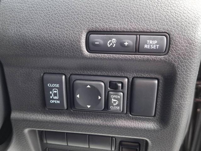 キャラバン ロングプレミアムＧＸ　４ＷＤ／寒冷地仕様／ＢＩＧ－Ｘナビ／全方位カメラ／デジタルミラー／社外アルミ／パワースライドドア／ベッドキット／ＬＥＤヘッドライト／スマートキー／コーナーセンサー／サイドバイザー／シートヒーター（20枚目）