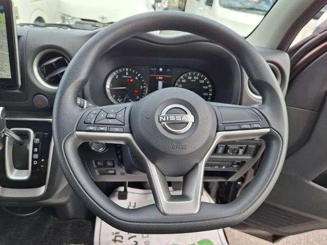 キャラバン ロングプレミアムＧＸ　４ＷＤ／寒冷地仕様／ＢＩＧ－Ｘナビ／全方位カメラ／デジタルミラー／社外アルミ／パワースライドドア／ベッドキット／ＬＥＤヘッドライト／スマートキー／コーナーセンサー／サイドバイザー／シートヒーター（45枚目）