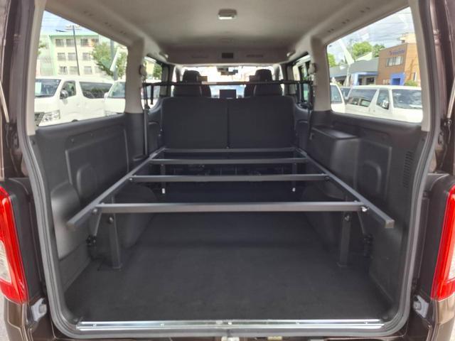 キャラバン ロングプレミアムＧＸ　４ＷＤ／寒冷地仕様／ＢＩＧ－Ｘナビ／全方位カメラ／デジタルミラー／社外アルミ／パワースライドドア／ベッドキット／ＬＥＤヘッドライト／スマートキー／コーナーセンサー／サイドバイザー／シートヒーター（56枚目）