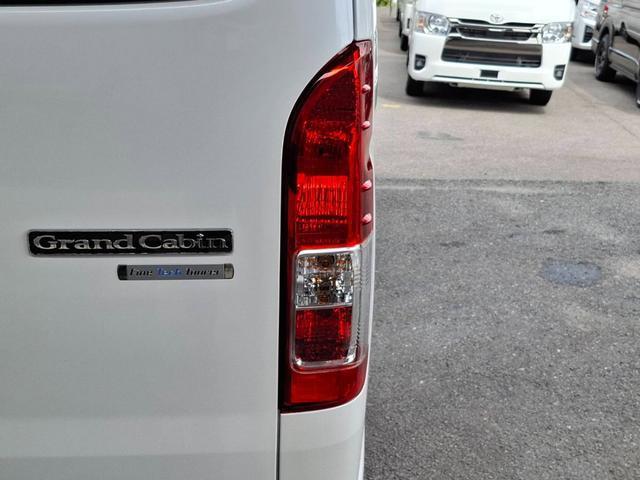 ハイエースワゴン グランドキャビン ファインテックツアラー ファインテックツアラー/登録済未使用車/すぐお渡し/4列10人乗り/全方位カメラ/デジタルミラー/キャプテンシート(39枚目)