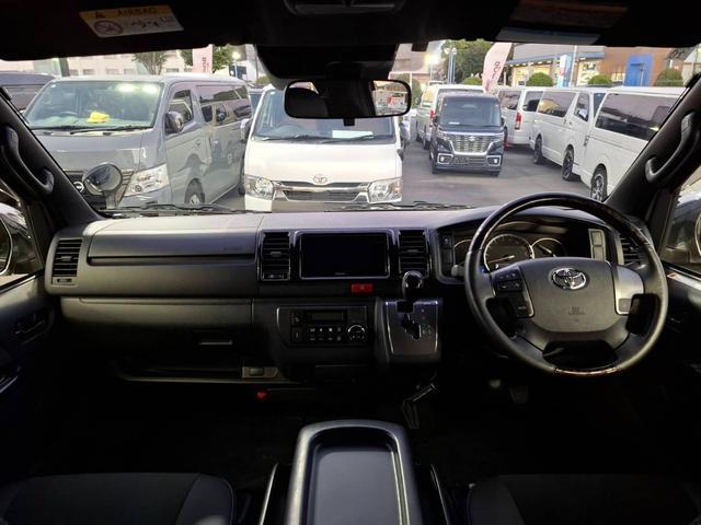 ハイエースバン スーパーGL ダークプライムII 4WD/ナビTV/ETC車載器/スマートキー&プッシュスタート/LEDヘッドライト/両側スライドドア/サイドバイザー/ダブルエアバック/トヨタセーフティセンス/ベッドキット/スライドドア小窓あり(14枚目)