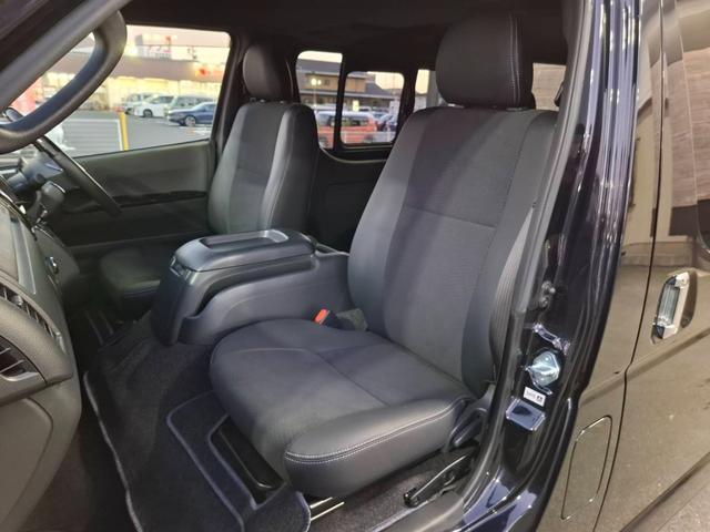ハイエースバン スーパーGL ダークプライムII 4WD/ナビTV/ETC車載器/スマートキー&プッシュスタート/LEDヘッドライト/両側スライドドア/サイドバイザー/ダブルエアバック/トヨタセーフティセンス/ベッドキット/スライドドア小窓あり(52枚目)