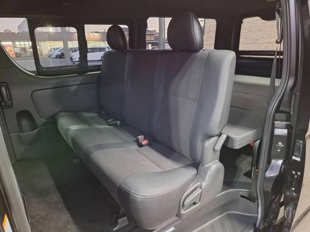 ハイエースバン スーパーGL ダークプライムII 4WD/ナビTV/ETC車載器/スマートキー&プッシュスタート/LEDヘッドライト/両側スライドドア/サイドバイザー/ダブルエアバック/トヨタセーフティセンス/ベッドキット/スライドドア小窓あり(54枚目)