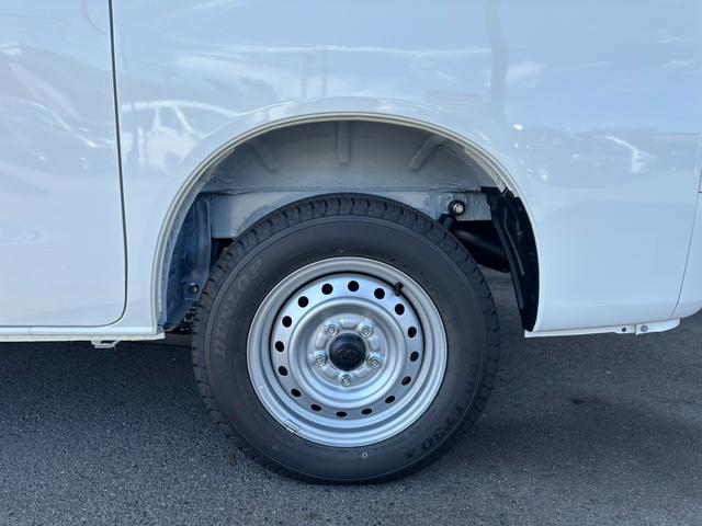 タウンエースバン GL 4WD/トヨタセーフティセンス/コーナーセンサー/アイドリングストップ/キーレスエントリー/Wエアバッグ/パワーウインドウ/横滑り防止装置/ヘッドライトレベライザー/純正ホイール/登録済未使用車(40枚目)