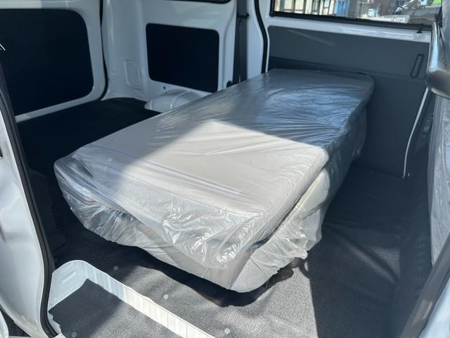 タウンエースバン GL 4WD/トヨタセーフティセンス/コーナーセンサー/アイドリングストップ/キーレスエントリー/Wエアバッグ/パワーウインドウ/横滑り防止装置/ヘッドライトレベライザー/純正ホイール/登録済未使用車(51枚目)