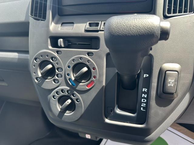 タウンエースバン GL 4WD/トヨタセーフティセンス/コーナーセンサー/アイドリングストップ/キーレスエントリー/Wエアバッグ/パワーウインドウ/横滑り防止装置/ヘッドライトレベライザー/純正ホイール/登録済未使用車(47枚目)