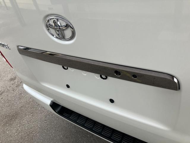 ハイエースバン スーパーGL ダークプライムII ローダウン/16インチアルミ/ベットキッド/フロントエアロ/アルパインナビ/シートカバー/クルーズコントロール(32枚目)