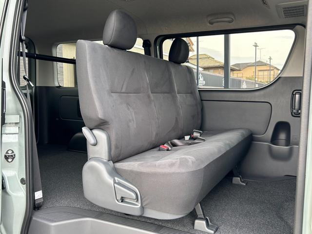 ハイエースバン ロングスーパーGL 4WD/アースカラーパッケージ/パノラミックビューモニター/デジタルミラ/両側パワースライドドア/コーナーソナー(16枚目)