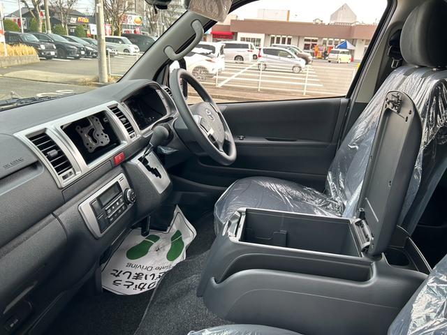 ハイエースバン ロングスーパーGL 4WD/アースカラーパッケージ/パノラミックビューモニター/デジタルミラ/両側パワースライドドア/コーナーソナー(52枚目)