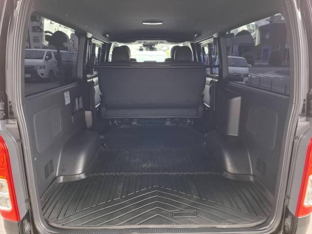 ハイエースバン スーパーGL ダークプライムII 4WD/BIG-Xナビ/バックカメラ/ETC/フルエアロ/社外アルミ/セーフティセンス/ローダウン/スマートキー(20枚目)