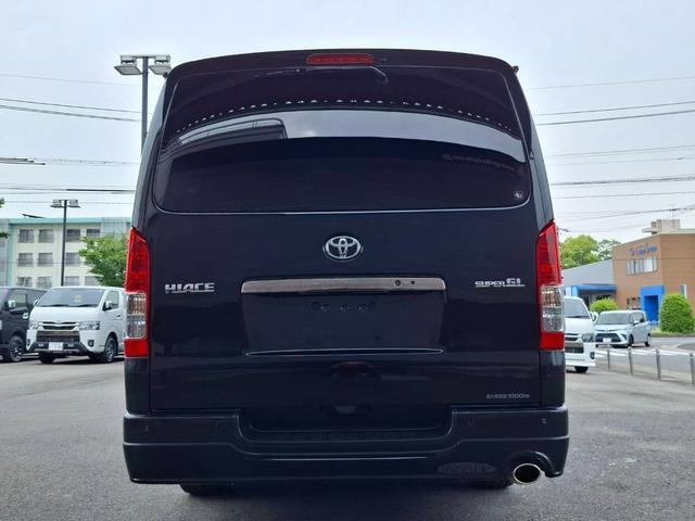 ハイエースバン スーパーGL ダークプライムII 4WD/BIG-Xナビ/バックカメラ/ETC/フルエアロ/社外アルミ/セーフティセンス/ローダウン/スマートキー(22枚目)