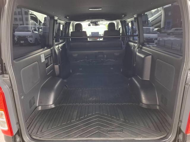 ハイエースバン スーパーGL ダークプライムII 4WD/BIG-Xナビ/バックカメラ/ETC/フルエアロ/社外アルミ/セーフティセンス/ローダウン/スマートキー(56枚目)