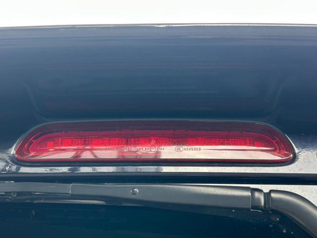 ハイエースバン スーパーGL ダークプライム BIG-Xナビ/Bカメラ/ETC/LEDヘッドライト/スマートキー&プッシュスタート/TRDアルミ/ベッドキット(38枚目)