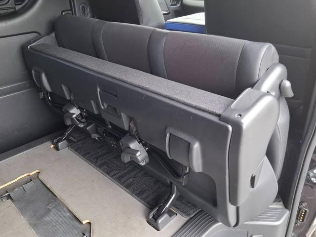 ハイエースバン スーパーGL ダークプライム BIG-Xナビ/Bカメラ/ETC/LEDヘッドライト/スマートキー&プッシュスタート/TRDアルミ/ベッドキット(58枚目)