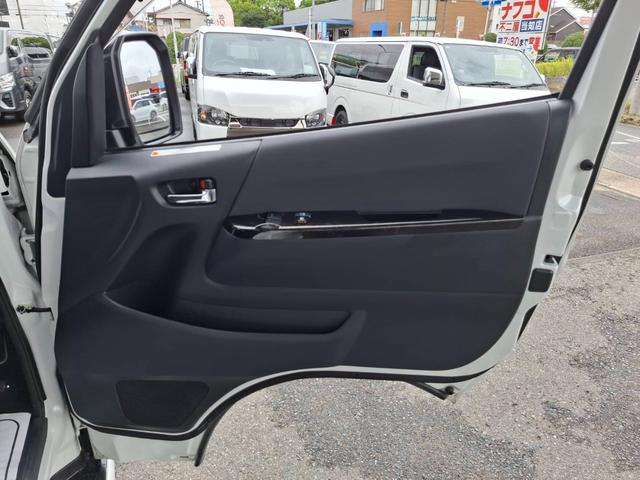 ハイエースバン スーパーGL ダークプライムII ナビTV/全方位カメラ/デジタルミラー/ベッドキット/社外アルミ/GR8フロントスポイラー/LEDヘッドライト(42枚目)