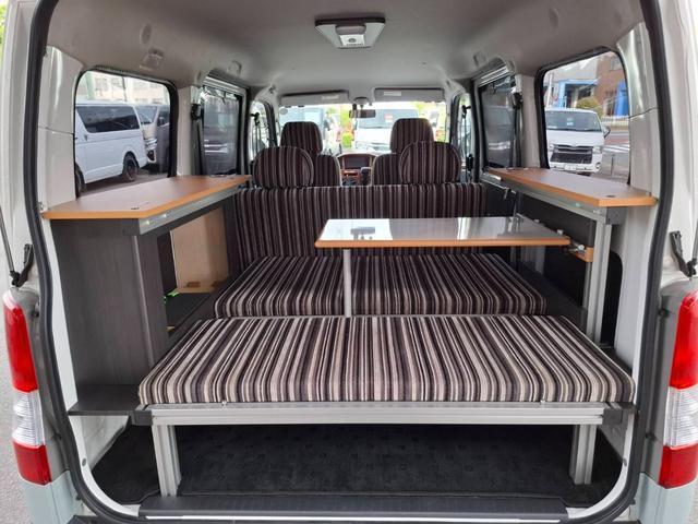 タウンエースバン ＤＸ　ベッドキット／キャンピングカー／ＲＥＶＯ可変式リアシート／キーレスエントリー／ナビＴＶ／バックモニター／ＥＴＣ車載器／サイドバイザー／キーレスエントリー／テーブルキット／アルトピアーノ特別仕様車（20枚目）