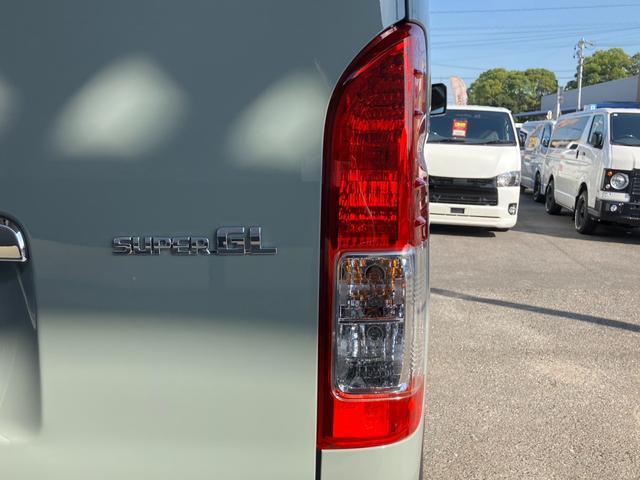 ハイエースバン ロングスーパーGL 4WD/アースカラー/全方位カメラ/デジタルインナーミラー/パワスラ/BIG-Xナビ/ベッドキット/ウッドパネル(39枚目)