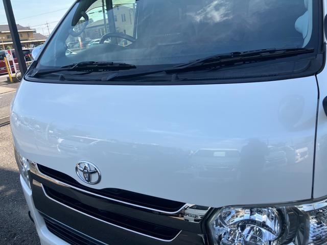 ハイエースバン スーパーGL ダークプライム パナソニック大型ナビTV/ベッドキット/バックモニター/ETC車載器/社外エアロ/社外17inアルミ/ローダウン/LEDヘッドライト/スマートキー&プッシュスタート/サイドバイザー/社外ショック(26枚目)