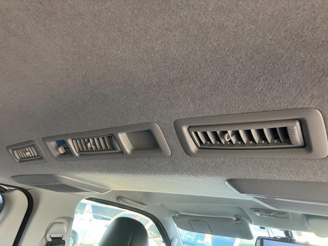 ハイエースバン スーパーGL ダークプライム パナソニック大型ナビTV/ベッドキット/バックモニター/ETC車載器/社外エアロ/社外17inアルミ/ローダウン/LEDヘッドライト/スマートキー&プッシュスタート/サイドバイザー/社外ショック(51枚目)