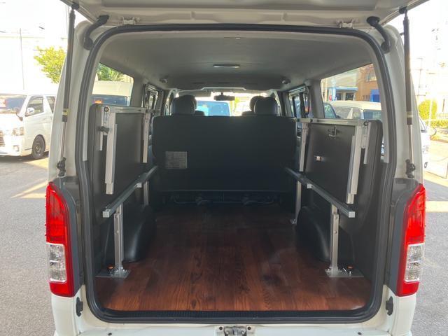 ハイエースバン スーパーGL ダークプライム パナソニック大型ナビTV/ベッドキット/バックモニター/ETC車載器/社外エアロ/社外17inアルミ/ローダウン/LEDヘッドライト/スマートキー&プッシュスタート/サイドバイザー/社外ショック(56枚目)