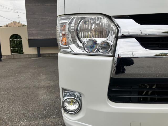 ハイエースバン ロングスーパーGL ローダウン/コブラFスポイラー/バトルシップ15inアルミ/GR8シートカバー/純正7inナビ/ETC/Bカメラ/天吊モニター/LEDテールランプ/スマートキー/ベッドキット/LEDヘッドライト(13枚目)