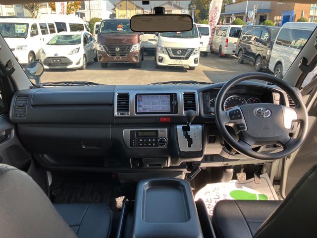 ハイエースバン ロングスーパーGL ローダウン/コブラFスポイラー/バトルシップ15inアルミ/GR8シートカバー/純正7inナビ/ETC/Bカメラ/天吊モニター/LEDテールランプ/スマートキー/ベッドキット/LEDヘッドライト(14枚目)