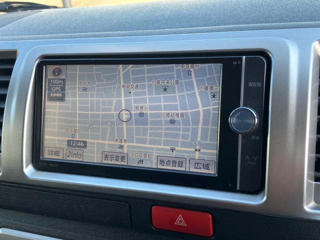 ハイエースバン ロングスーパーGL ローダウン/コブラFスポイラー/バトルシップ15inアルミ/GR8シートカバー/純正7inナビ/ETC/Bカメラ/天吊モニター/LEDテールランプ/スマートキー/ベッドキット/LEDヘッドライト(15枚目)