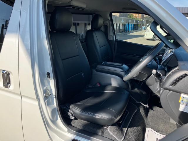 ハイエースバン ロングスーパーGL ローダウン/コブラFスポイラー/バトルシップ15inアルミ/GR8シートカバー/純正7inナビ/ETC/Bカメラ/天吊モニター/LEDテールランプ/スマートキー/ベッドキット/LEDヘッドライト(17枚目)