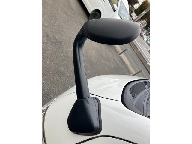 ハイエースバン ロングスーパーGL ローダウン/コブラFスポイラー/バトルシップ15inアルミ/GR8シートカバー/純正7inナビ/ETC/Bカメラ/天吊モニター/LEDテールランプ/スマートキー/ベッドキット/LEDヘッドライト(25枚目)