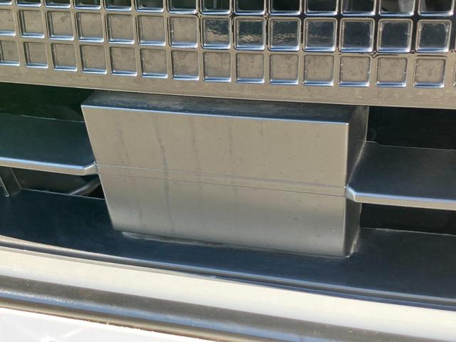 キャラバン ロンググランドプレミアムGX 4WD/片側パワースライドドア/ナビTV/アラウンドビューモニター/ETC/床張り加工/ベッドキット/LEDヘッドライト/スマートキー&エンジンプッシュスタート/コーナーセンサー/サイドバイザー(29枚目)