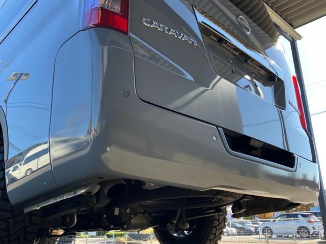 キャラバン ロンググランドプレミアムGX 4WD/片側パワースライドドア/ナビTV/アラウンドビューモニター/ETC/床張り加工/ベッドキット/LEDヘッドライト/スマートキー&エンジンプッシュスタート/コーナーセンサー/サイドバイザー(38枚目)