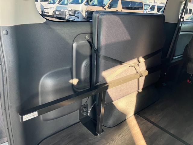 キャラバン ロンググランドプレミアムGX 4WD/片側パワースライドドア/ナビTV/アラウンドビューモニター/ETC/床張り加工/ベッドキット/LEDヘッドライト/スマートキー&エンジンプッシュスタート/コーナーセンサー/サイドバイザー(55枚目)