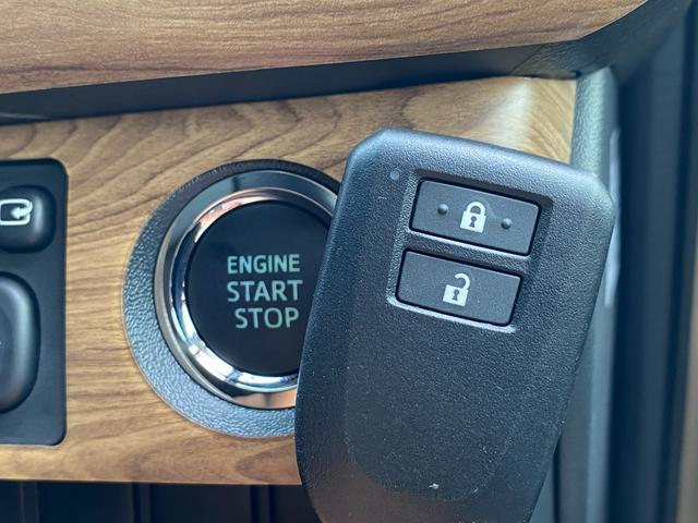 ハイエースバン ロングワイドスーパーＧＬ　４ＷＤ／ＢＩＧ－Ｘナビ／天吊りモニタ／ベッドキット／全方位カメラ／デジタルミラー／社外アルミ／丸目ヘッドライト（17枚目）