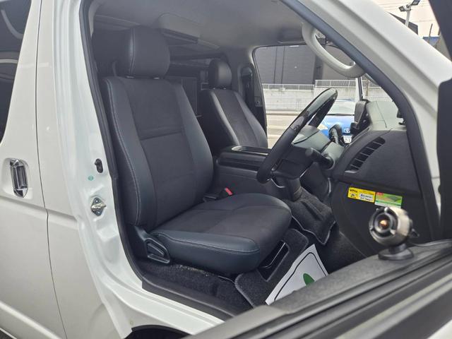 ハイエースバン スーパーGL ダークプライム 大型ナビTV/フリップダウンモニター/ETC/バックカメラ/両側パワースライドドア/スマートキー/LEDヘッドライト/AC100V/ミラーウインカー/社外アルミ/サイドバイザー/フロントスポイラ(17枚目)